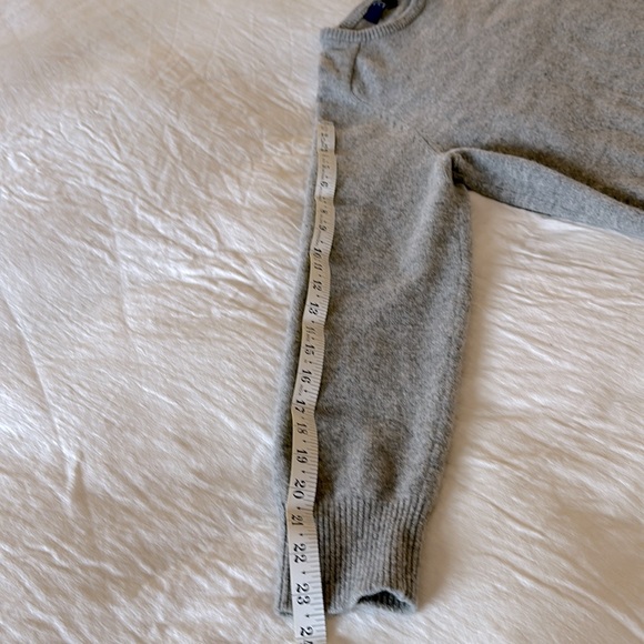 J.Crew lambswool crewneck sweater, EUC - Picture 7 of 7
